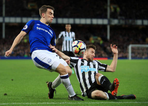 為我們提供 為我們提供